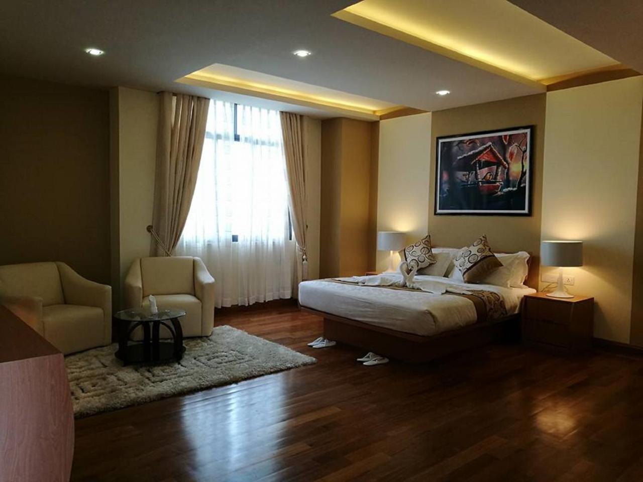 Vegas Hotel - Nay Pyi Taw Naypyidaw Екстериор снимка