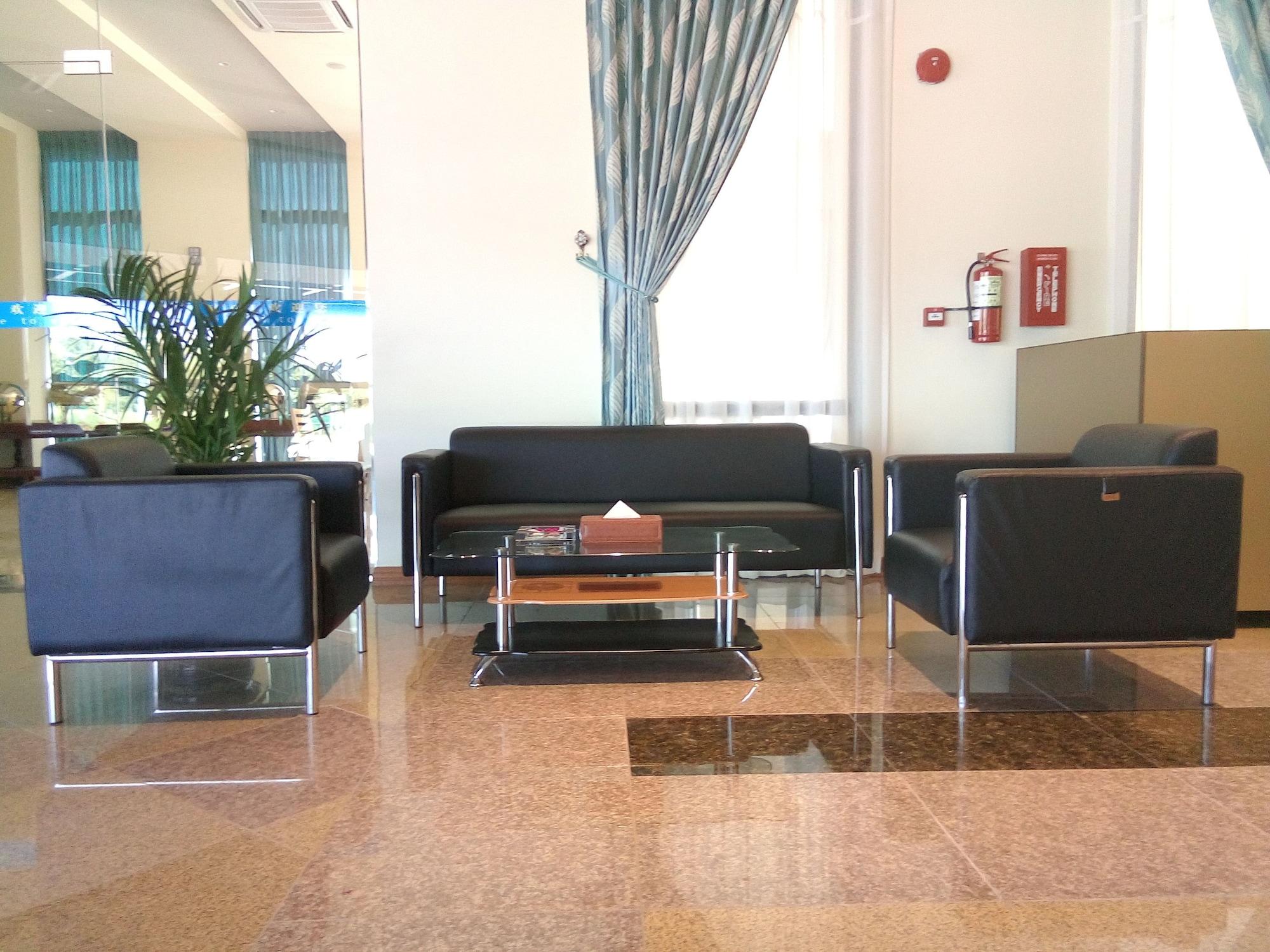 Vegas Hotel - Nay Pyi Taw Naypyidaw Екстериор снимка