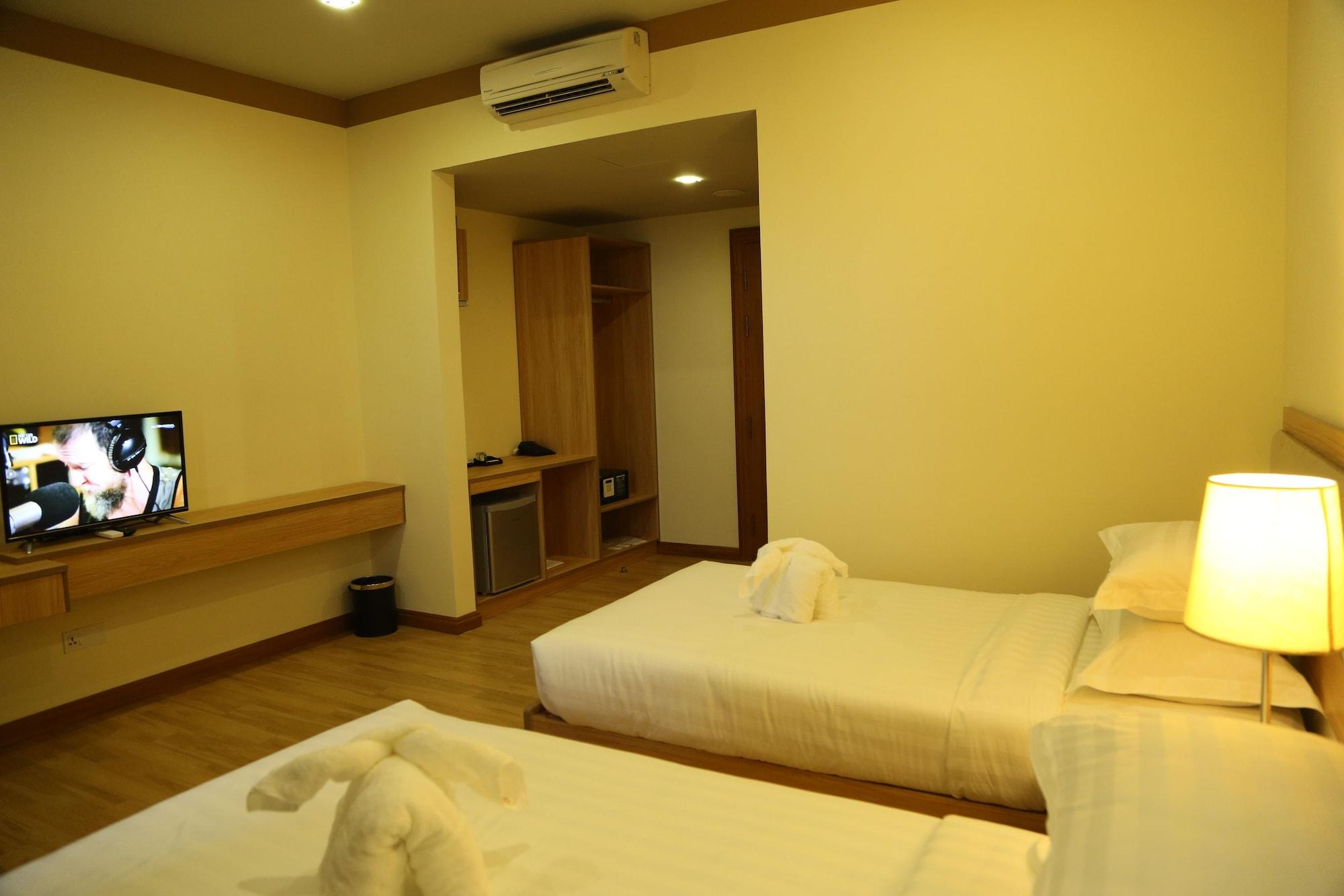 Vegas Hotel - Nay Pyi Taw Naypyidaw Екстериор снимка