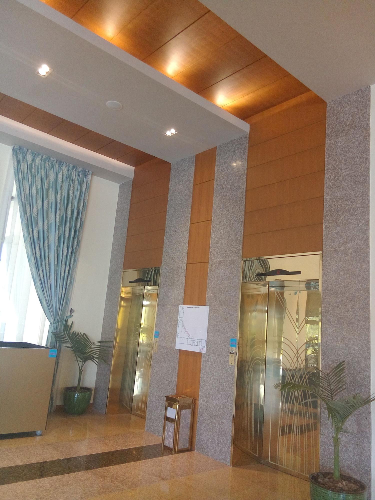 Vegas Hotel - Nay Pyi Taw Naypyidaw Екстериор снимка