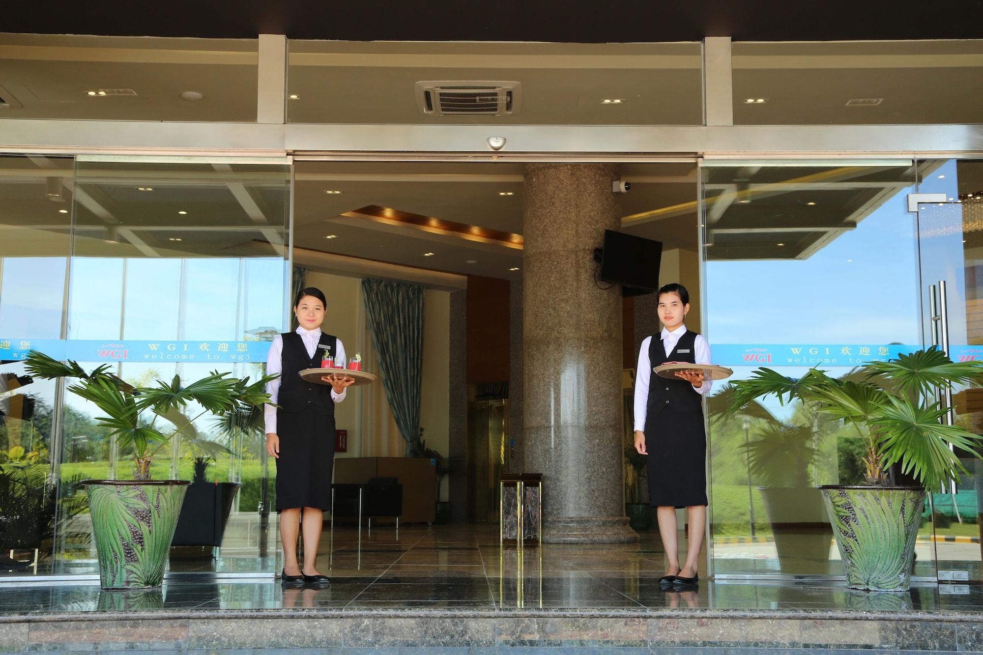 Vegas Hotel - Nay Pyi Taw Naypyidaw Екстериор снимка